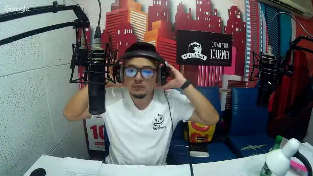 The Shock 13 Radio 4-8-61 (Official By The Shock)  ขวัญ น้ำมันพราย